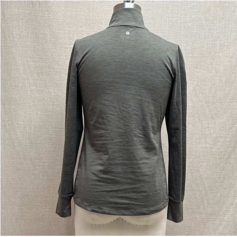 Layer 8 wick Dry Athletic Half Zip Sweater - Picture 3 of 6